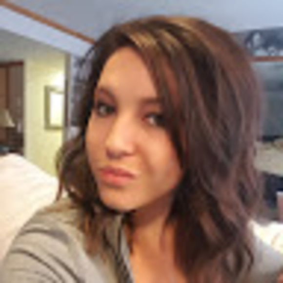 Meet your Posher, Chyrstin - Picture 1 of 1